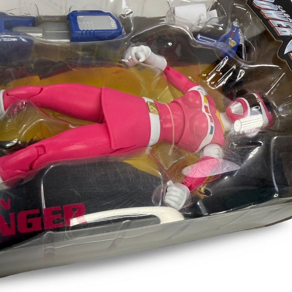 Bandai Power Rangers In Space Pink Ranger Legacy Collection 6.5" Figure 2017 NEW - Picture 9 of 13